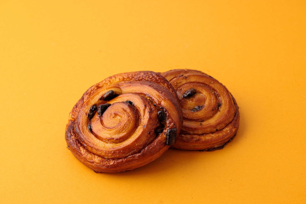 P- BUTTER RAISIN & CINNAMON ROLL