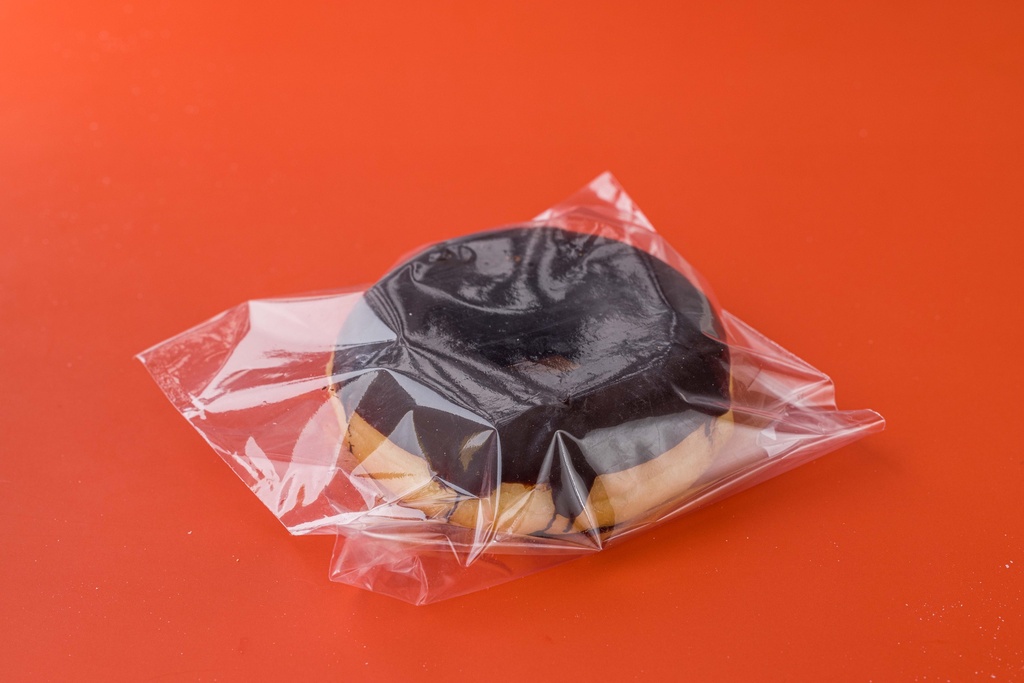 CHOCOLATE DONUT