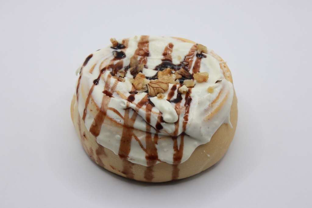 CLASSIC CINNAMON ROLL