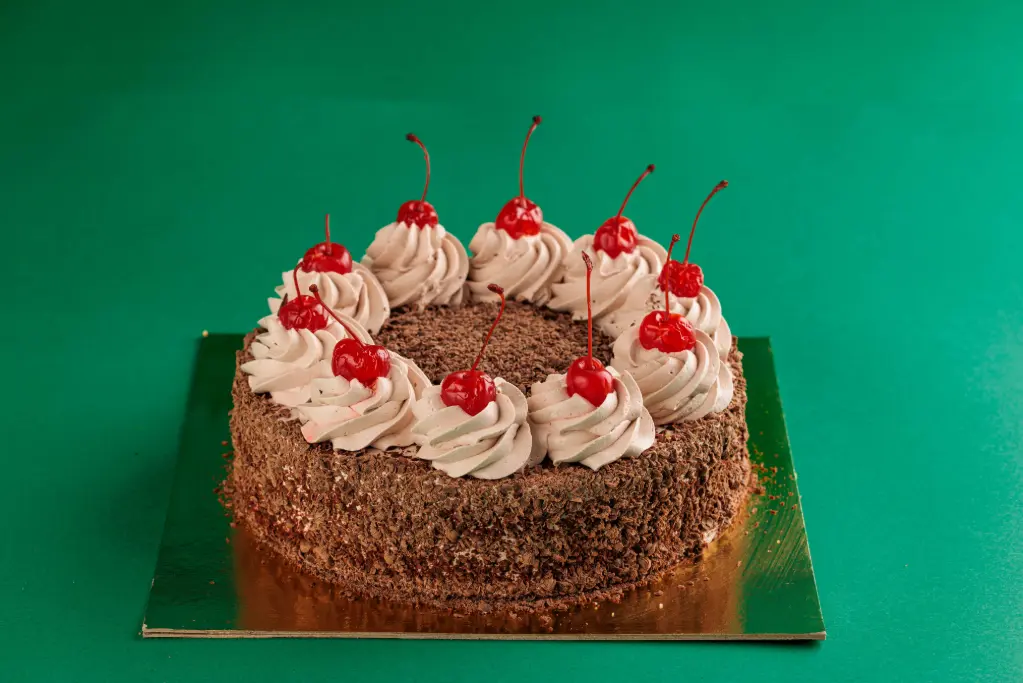 BLACK FOREST CHOCLATE CAKE 
