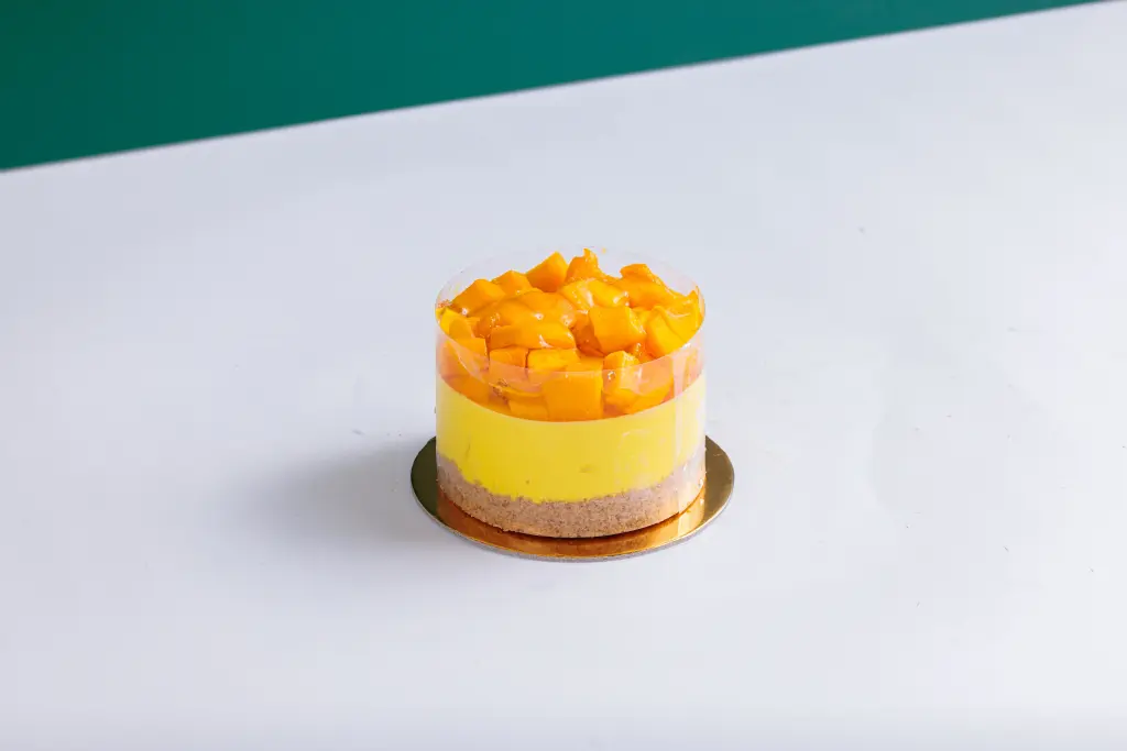 MANGO CHEESECAKE SLICE CAKE