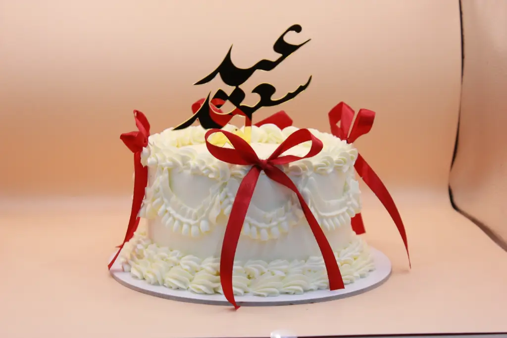 EID BENTO WITH TOPPER