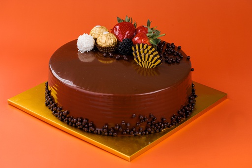 MILK CHOCOLATE CAKE