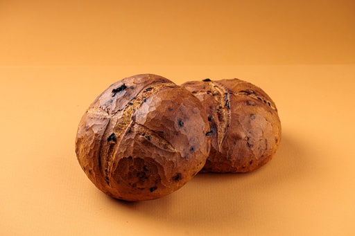 P-COUNTRY BREAD WITH RAISIN