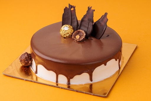 FERRERO ROCHER CHOCLATE CAKE 