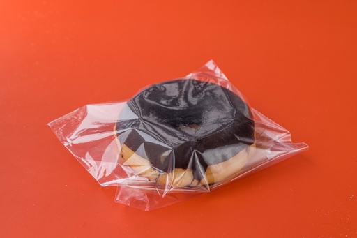 [000045] CHOCOLATE DONUT