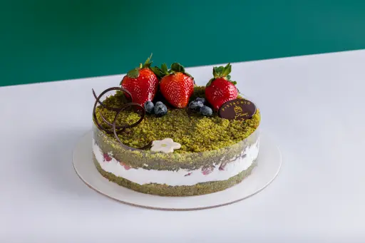 PISTACHIO FOREST CAKE 